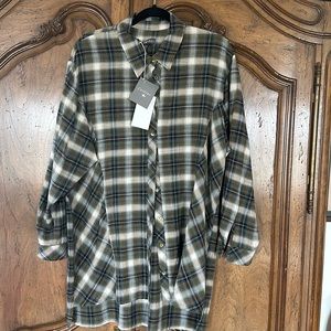 Cotelac plain tunic NWT. Made in Tunisia